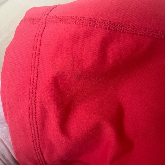 Lululemon Scoop Neck Tank Love Red Sz 6 Flawed *B15 - Picture 6 of 7